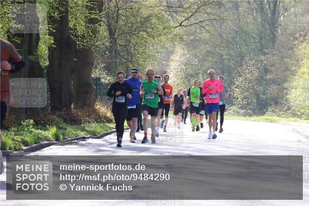 12.04.2026 - 45. Internationalen Wilhelmsburger Insellauf Yannick Fuchs http://msf.ph/oto/9484290 12.04.2026 10:33:34 Laufen 5341, 2400, 4739, 009, 0, 4758, 3345, 3173 meine-sportfotos.de