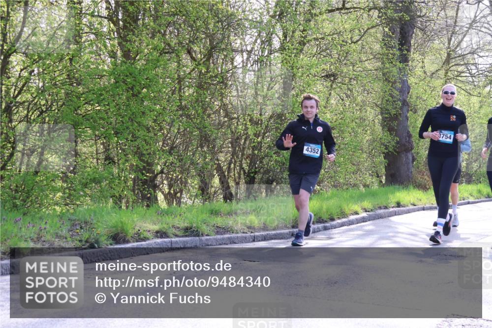 12.04.2026 - 45. Internationalen Wilhelmsburger Insellauf Yannick Fuchs http://msf.ph/oto/9484340 12.04.2026 10:45:57 Laufen 4352, 28, 3754 meine-sportfotos.de