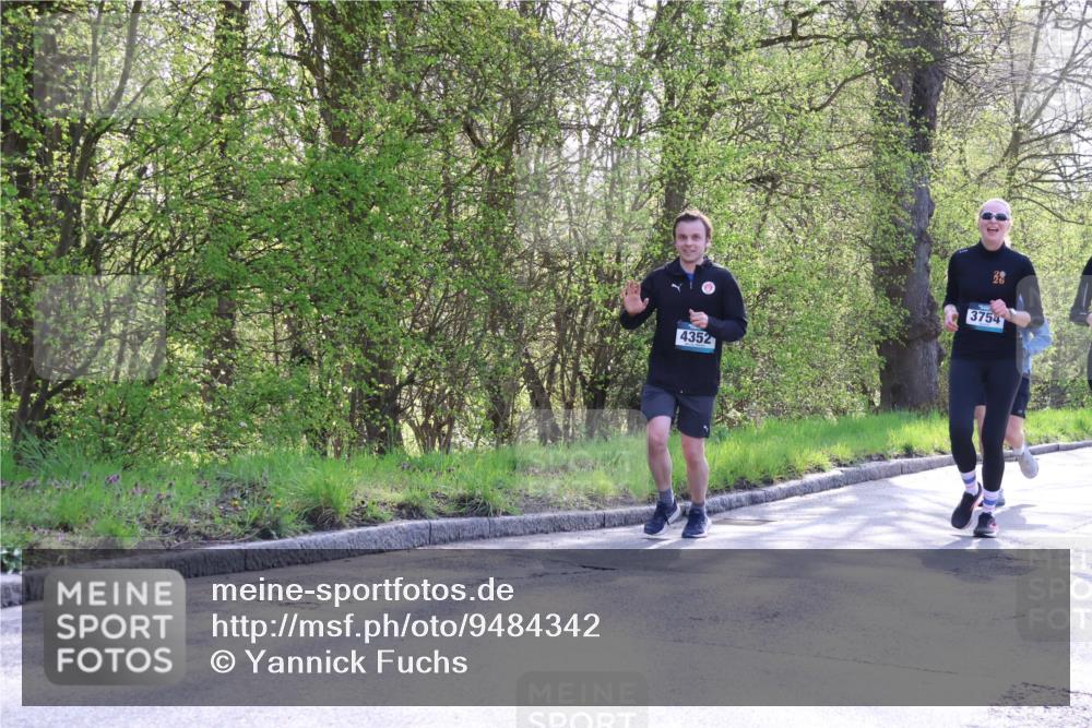 12.04.2026 - 45. Internationalen Wilhelmsburger Insellauf Yannick Fuchs http://msf.ph/oto/9484342 12.04.2026 10:45:57 Laufen 4352, 3754 meine-sportfotos.de