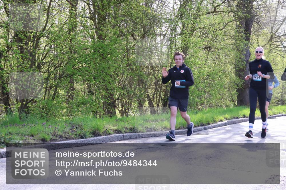 12.04.2026 - 45. Internationalen Wilhelmsburger Insellauf Yannick Fuchs http://msf.ph/oto/9484344 12.04.2026 10:45:58 Laufen 3754 meine-sportfotos.de