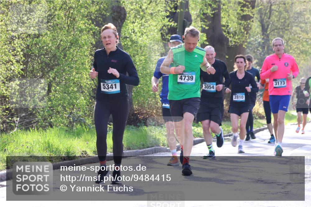 12.04.2026 - 45. Internationalen Wilhelmsburger Insellauf Yannick Fuchs http://msf.ph/oto/9484415 12.04.2026 10:33:41 Laufen 5341, 4739, 3054, 2810, 3173 meine-sportfotos.de