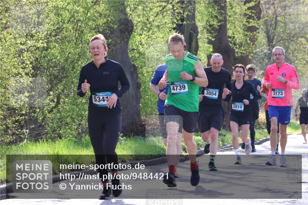12.04.2026 - 45. Internationalen Wilhelmsburger Insellauf Yannick Fuchs http://msf.ph/oto/9484421 12.04.2026 10:33:42 Laufen 534, 4739, 3054, 2810, 3173 meine-sportfotos.de