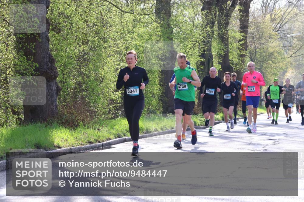 12.04.2026 - 45. Internationalen Wilhelmsburger Insellauf Yannick Fuchs http://msf.ph/oto/9484447 12.04.2026 10:33:42 Laufen 4739, 3173, 5341, 3054, 2810, 4758, 3345 meine-sportfotos.de