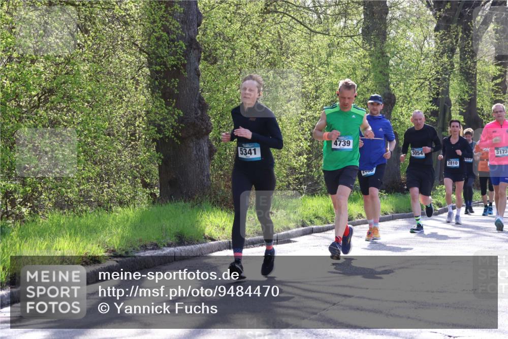 12.04.2026 - 45. Internationalen Wilhelmsburger Insellauf Yannick Fuchs http://msf.ph/oto/9484470 12.04.2026 10:33:43 Laufen 5341, 4739, 2400, 3054, 3653, 2810, 3173 meine-sportfotos.de