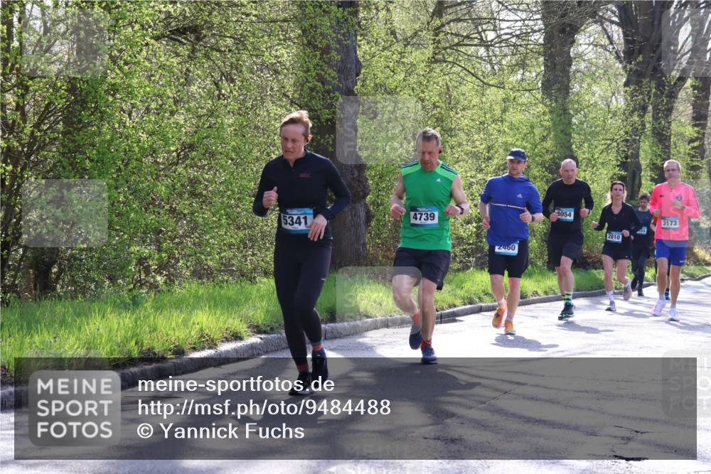 12.04.2026 - 45. Internationalen Wilhelmsburger Insellauf Yannick Fuchs http://msf.ph/oto/9484488 12.04.2026 10:33:44 Laufen 5341, 4739, 2460, 3054, 2810, 3173 meine-sportfotos.de