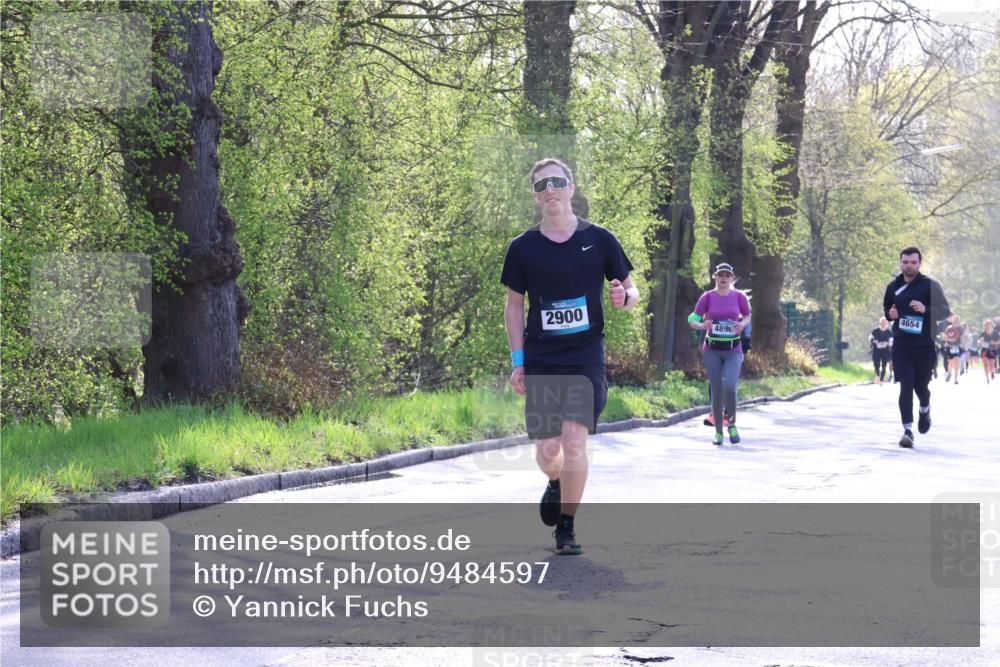 12.04.2026 - 45. Internationalen Wilhelmsburger Insellauf Yannick Fuchs http://msf.ph/oto/9484597 12.04.2026 10:46:02 Laufen 2900, 489, 4654 meine-sportfotos.de