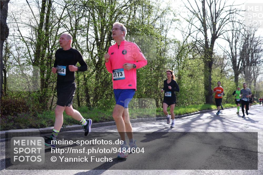 12.04.2026 - 45. Internationalen Wilhelmsburger Insellauf Yannick Fuchs http://msf.ph/oto/9484604 12.04.2026 10:33:51 Laufen 3054, 3173, 2810, 4815, 750 meine-sportfotos.de