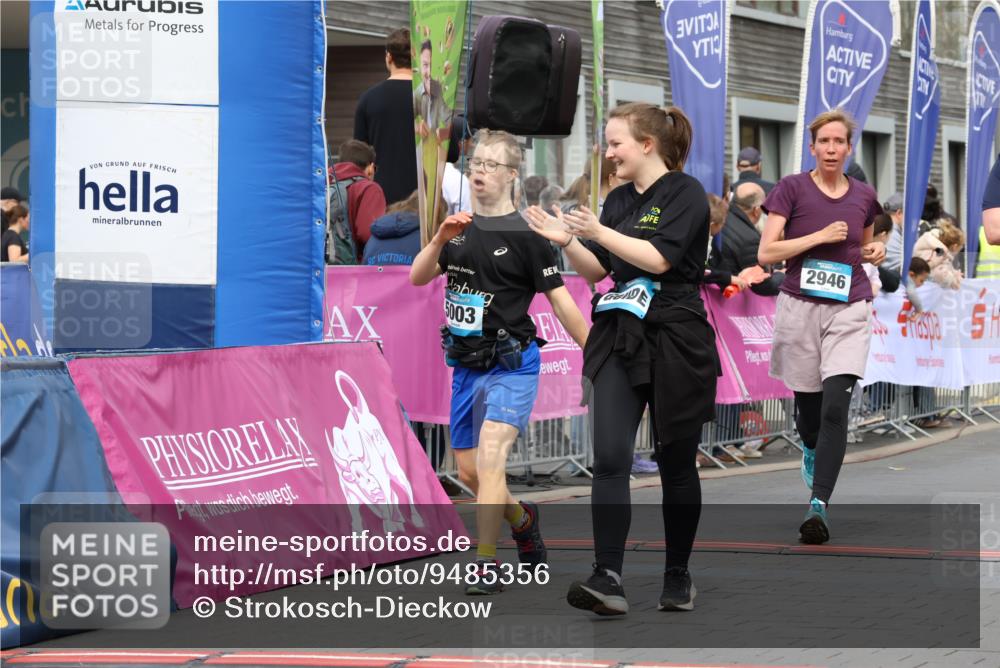 12.04.2026 - 45. Internationalen Wilhelmsburger Insellauf Strokosch-Dieckow http://msf.ph/oto/9485356 12.04.2026 13:20:14 Ziel 5003, 3857, 2946, 4905, 4274, 2534 meine-sportfotos.de