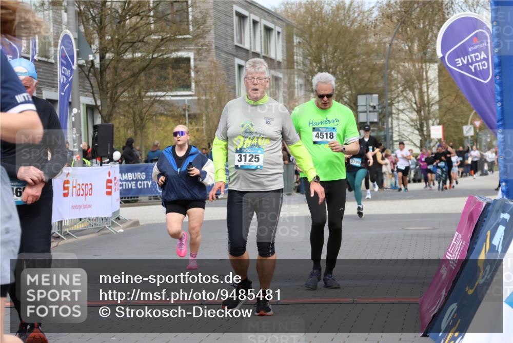 12.04.2026 - 45. Internationalen Wilhelmsburger Insellauf Strokosch-Dieckow http://msf.ph/oto/9485481 12.04.2026 13:19:58 Ziel 3927, 3193, 4469, 5327, 3125, 4518, 5778 meine-sportfotos.de