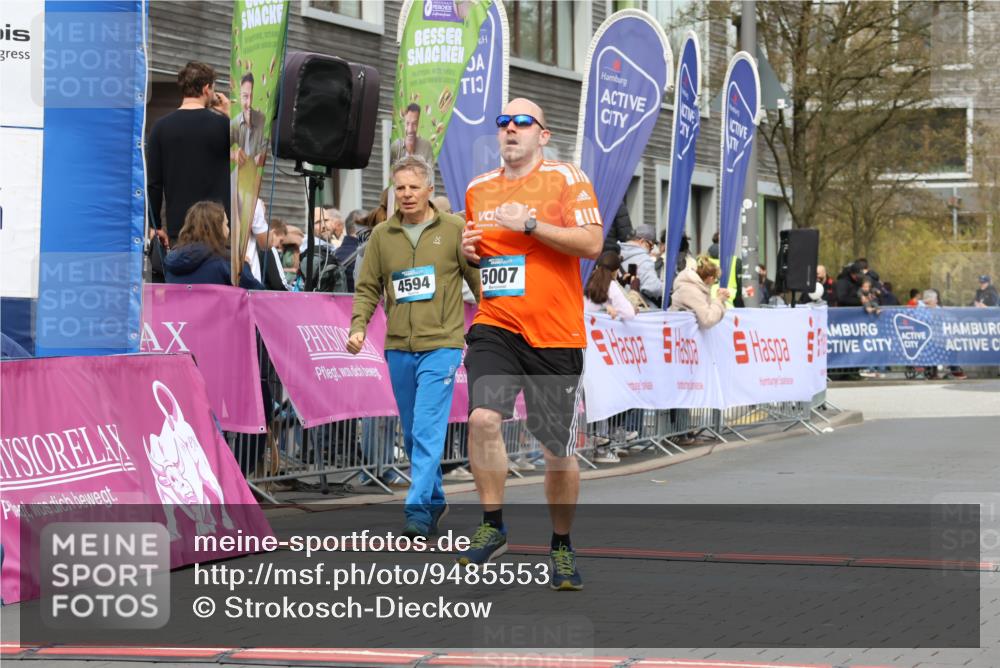 12.04.2026 - 45. Internationalen Wilhelmsburger Insellauf Strokosch-Dieckow http://msf.ph/oto/9485553 12.04.2026 13:19:51 Ziel 5007, 4594, 4984, 3927 meine-sportfotos.de