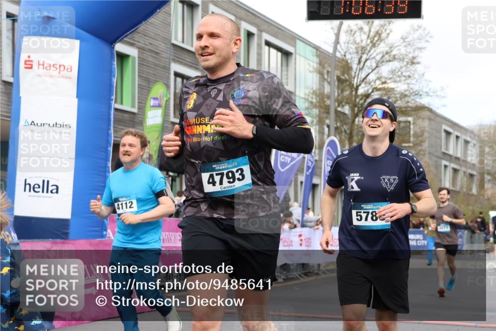 12.04.2026 - 45. Internationalen Wilhelmsburger Insellauf Strokosch-Dieckow http://msf.ph/oto/9485641 12.04.2026 13:19:38 Ziel 5019, 4543, 4793, 5786, 4112, 3071 meine-sportfotos.de