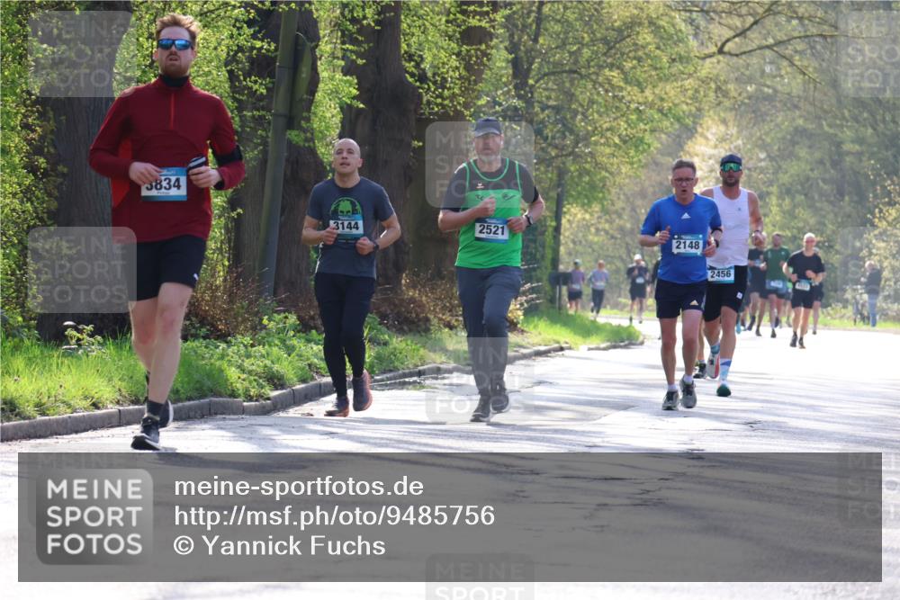 12.04.2026 - 45. Internationalen Wilhelmsburger Insellauf Yannick Fuchs http://msf.ph/oto/9485756 12.04.2026 10:29:09 Laufen 5834, 733, 3144, 2521, 2148, 2456 meine-sportfotos.de