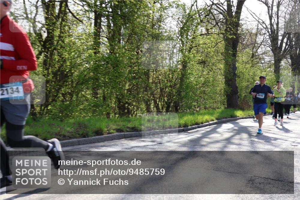 12.04.2026 - 45. Internationalen Wilhelmsburger Insellauf Yannick Fuchs http://msf.ph/oto/9485759 12.04.2026 10:35:01 Laufen 2134, 5690, 5325, 1848 meine-sportfotos.de
