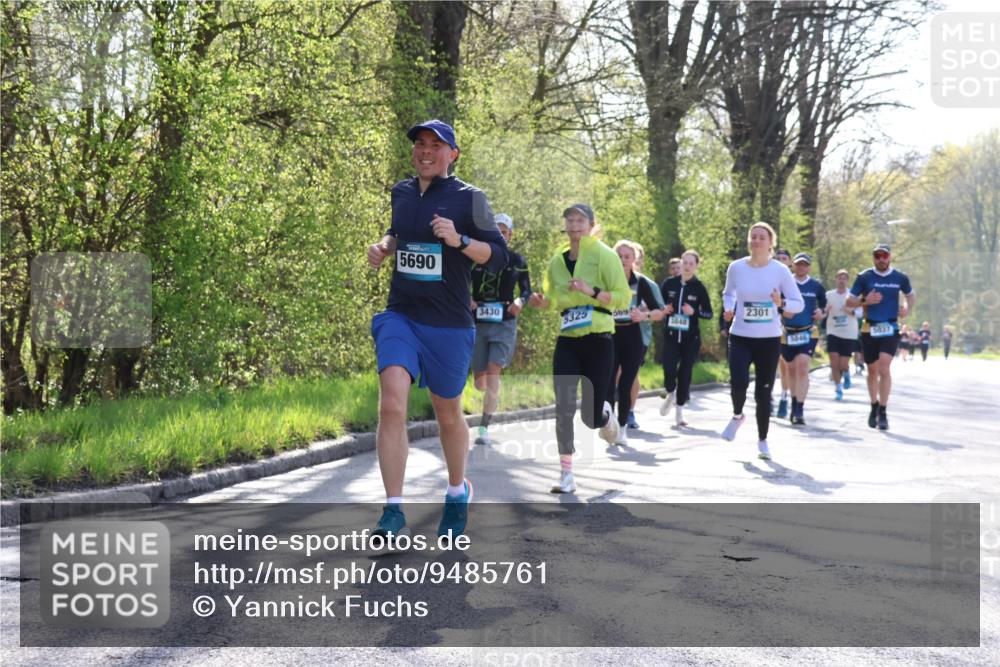 12.04.2026 - 45. Internationalen Wilhelmsburger Insellauf Yannick Fuchs http://msf.ph/oto/9485761 12.04.2026 10:35:02 Laufen 5690, 3430, 5325, 5, 2301, 1848, 5046 meine-sportfotos.de