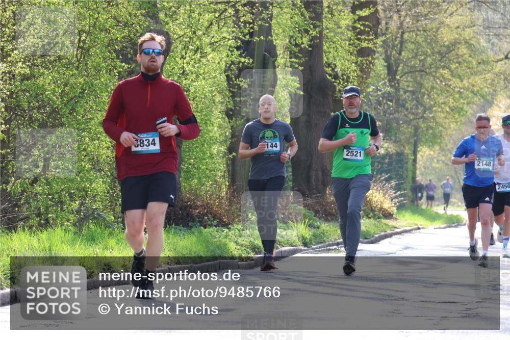 12.04.2026 - 45. Internationalen Wilhelmsburger Insellauf Yannick Fuchs http://msf.ph/oto/9485766 12.04.2026 10:29:10 Laufen 3834, 144, 2521, 2148, 2456 meine-sportfotos.de