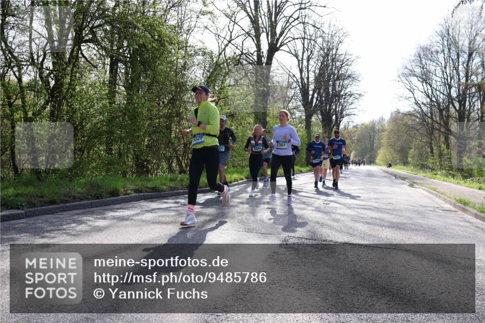 12.04.2026 - 45. Internationalen Wilhelmsburger Insellauf Yannick Fuchs http://msf.ph/oto/9485786 12.04.2026 10:35:04 Laufen 5694, 2301, 5046, 5637 meine-sportfotos.de