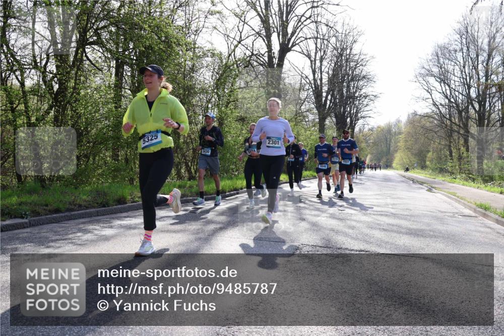 12.04.2026 - 45. Internationalen Wilhelmsburger Insellauf Yannick Fuchs http://msf.ph/oto/9485787 12.04.2026 10:35:04 Laufen 5325, 3430, 2301, 5046, 23765037 meine-sportfotos.de