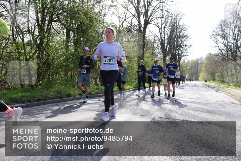 12.04.2026 - 45. Internationalen Wilhelmsburger Insellauf Yannick Fuchs http://msf.ph/oto/9485794 12.04.2026 10:35:05 Laufen 3430, 2301, 3848, 5046, 2376, 5037 meine-sportfotos.de