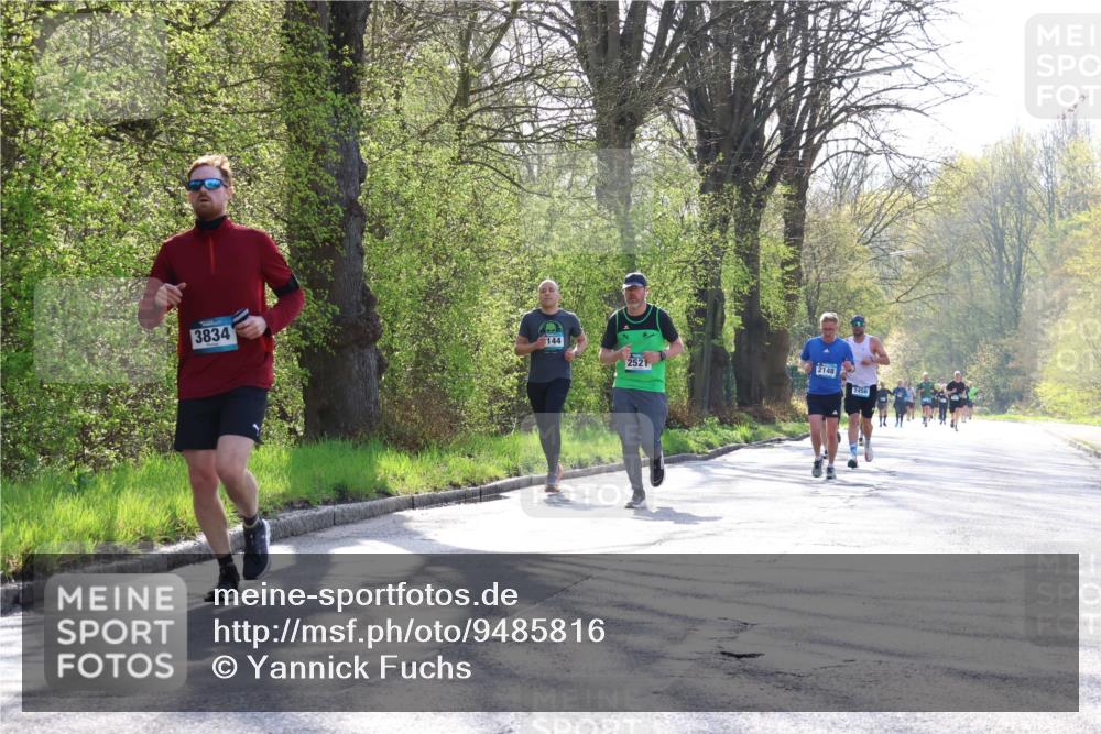 12.04.2026 - 45. Internationalen Wilhelmsburger Insellauf Yannick Fuchs http://msf.ph/oto/9485816 12.04.2026 10:29:14 Laufen 3834, 144, 2521, 2148, 2456 meine-sportfotos.de