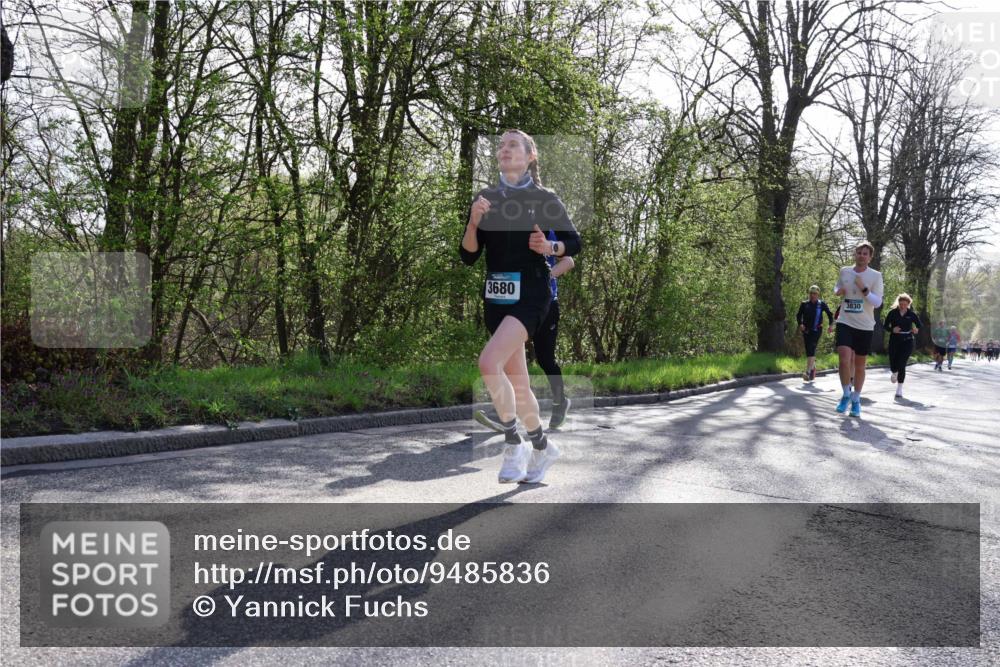12.04.2026 - 45. Internationalen Wilhelmsburger Insellauf Yannick Fuchs http://msf.ph/oto/9485836 12.04.2026 10:35:09 Laufen 3680, 3830 meine-sportfotos.de