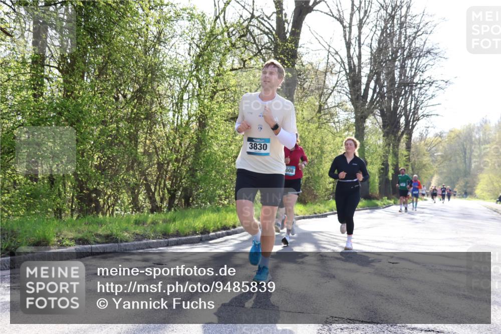 12.04.2026 - 45. Internationalen Wilhelmsburger Insellauf Yannick Fuchs http://msf.ph/oto/9485839 12.04.2026 10:35:10 Laufen 3830, 008 meine-sportfotos.de