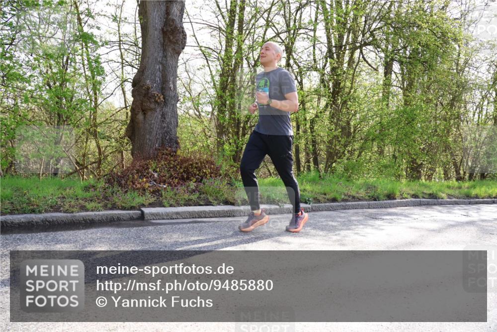 12.04.2026 - 45. Internationalen Wilhelmsburger Insellauf Yannick Fuchs http://msf.ph/oto/9485880 12.04.2026 10:29:20 Laufen  meine-sportfotos.de