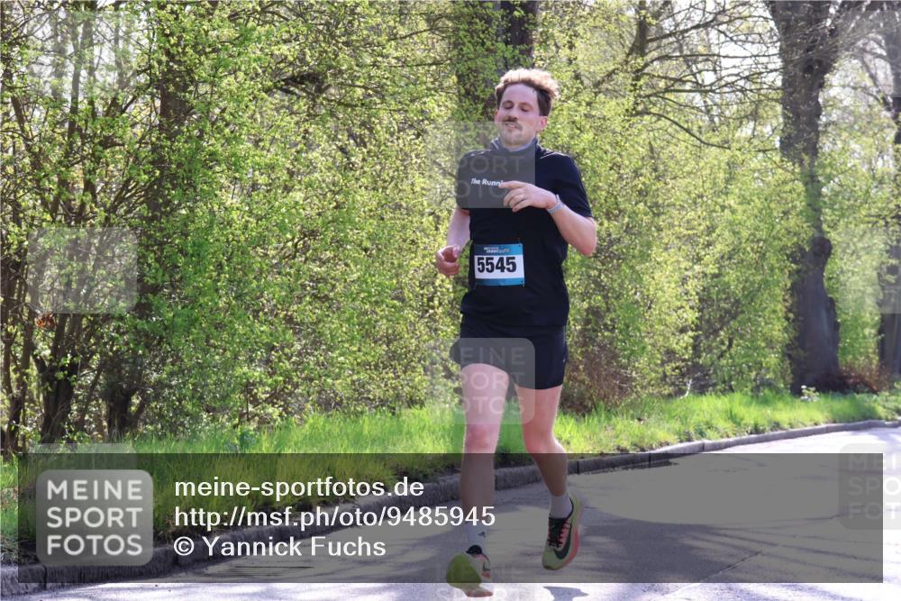 12.04.2026 - 45. Internationalen Wilhelmsburger Insellauf Yannick Fuchs http://msf.ph/oto/9485945 12.04.2026 10:29:27 Laufen 5545 meine-sportfotos.de