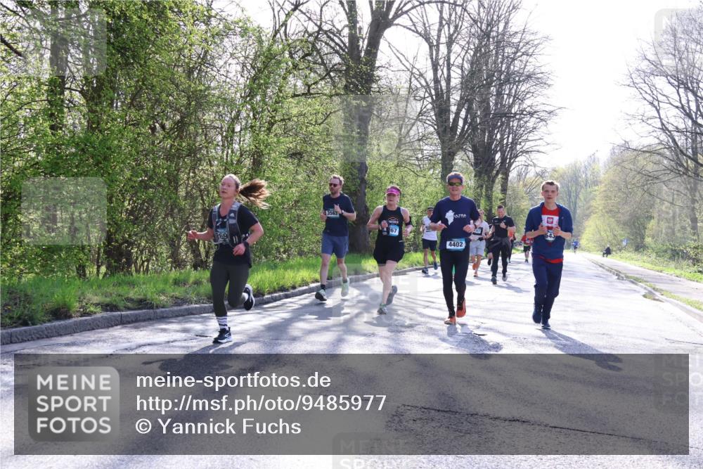 12.04.2026 - 45. Internationalen Wilhelmsburger Insellauf Yannick Fuchs http://msf.ph/oto/9485977 12.04.2026 10:35:29 Laufen 269, 3563, 67, 4402 meine-sportfotos.de