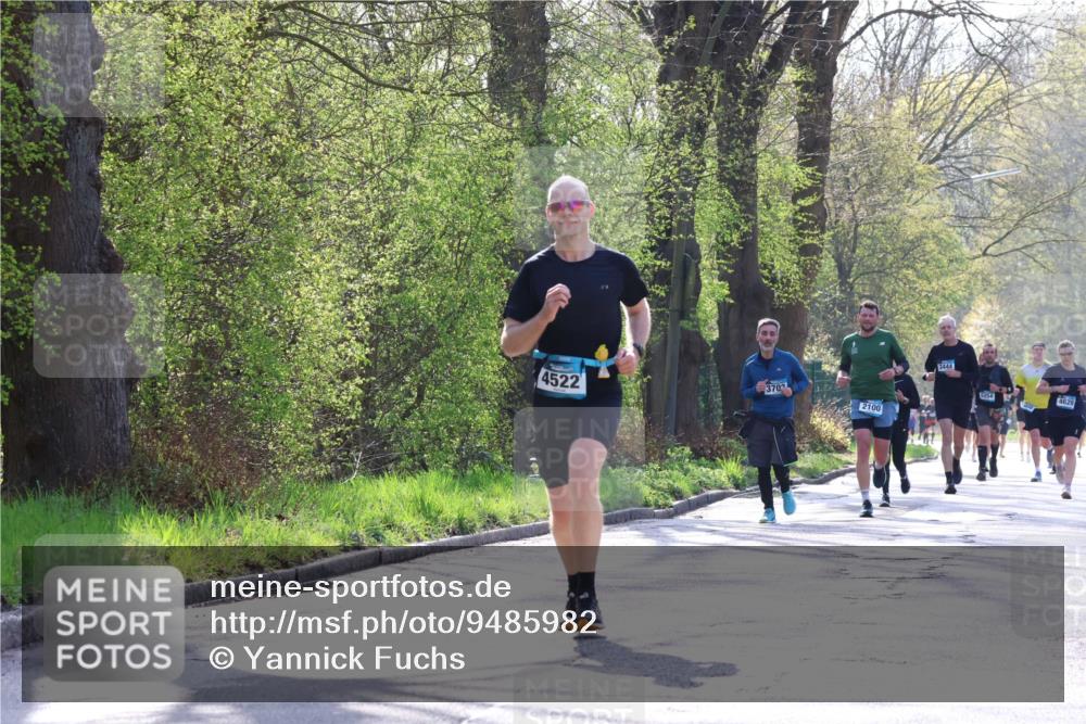 12.04.2026 - 45. Internationalen Wilhelmsburger Insellauf Yannick Fuchs http://msf.ph/oto/9485982 12.04.2026 10:29:32 Laufen 3702, 4522, 2100, 3444, 5254, 4629 meine-sportfotos.de