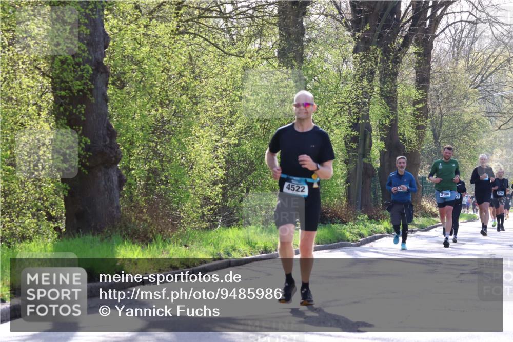 12.04.2026 - 45. Internationalen Wilhelmsburger Insellauf Yannick Fuchs http://msf.ph/oto/9485986 12.04.2026 10:29:32 Laufen 4522, 2100, 5254 meine-sportfotos.de