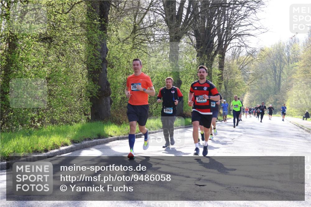 12.04.2026 - 45. Internationalen Wilhelmsburger Insellauf Yannick Fuchs http://msf.ph/oto/9486058 12.04.2026 10:35:37 Laufen 28, 5562, 3500, 700 meine-sportfotos.de