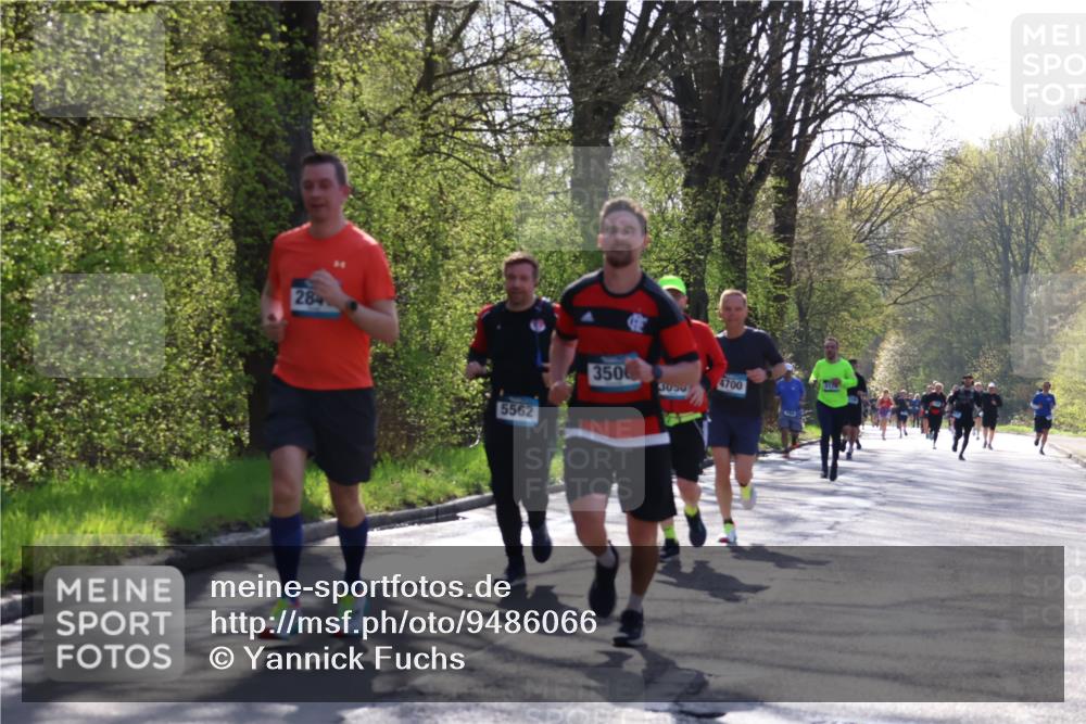 12.04.2026 - 45. Internationalen Wilhelmsburger Insellauf Yannick Fuchs http://msf.ph/oto/9486066 12.04.2026 10:35:37 Laufen 284, 5562, 3500, 4700, 3050 meine-sportfotos.de