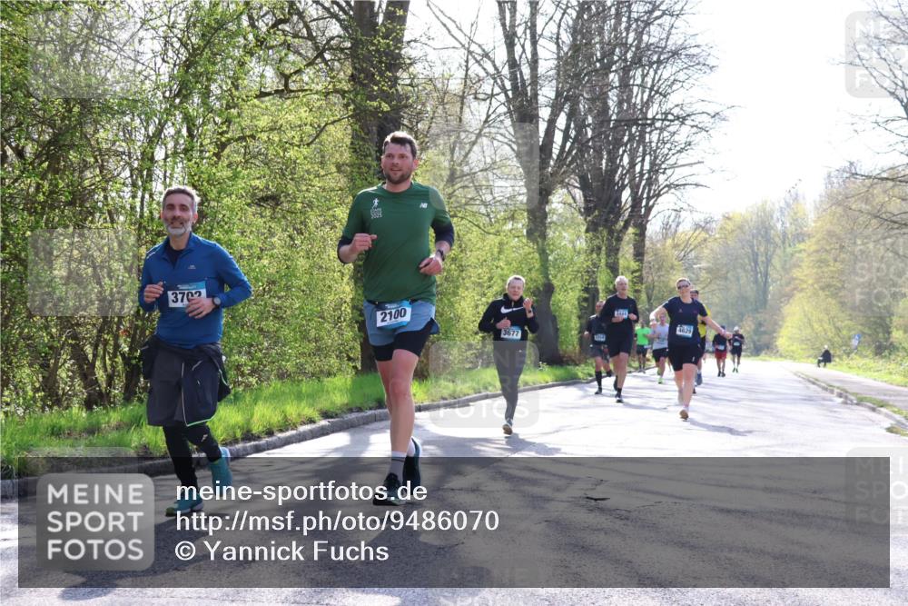 12.04.2026 - 45. Internationalen Wilhelmsburger Insellauf Yannick Fuchs http://msf.ph/oto/9486070 12.04.2026 10:29:40 Laufen 3702, 2100, 3677, 1954, 3444, 4629 meine-sportfotos.de