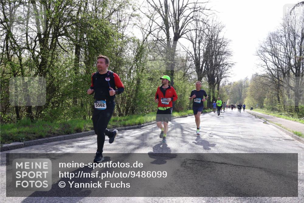 12.04.2026 - 45. Internationalen Wilhelmsburger Insellauf Yannick Fuchs http://msf.ph/oto/9486099 12.04.2026 10:35:40 Laufen 3098, 5562, 4700 meine-sportfotos.de