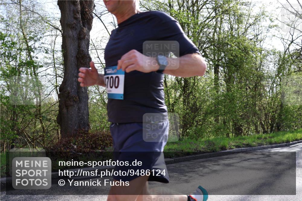 12.04.2026 - 45. Internationalen Wilhelmsburger Insellauf Yannick Fuchs http://msf.ph/oto/9486124 12.04.2026 10:35:43 Laufen 700 meine-sportfotos.de