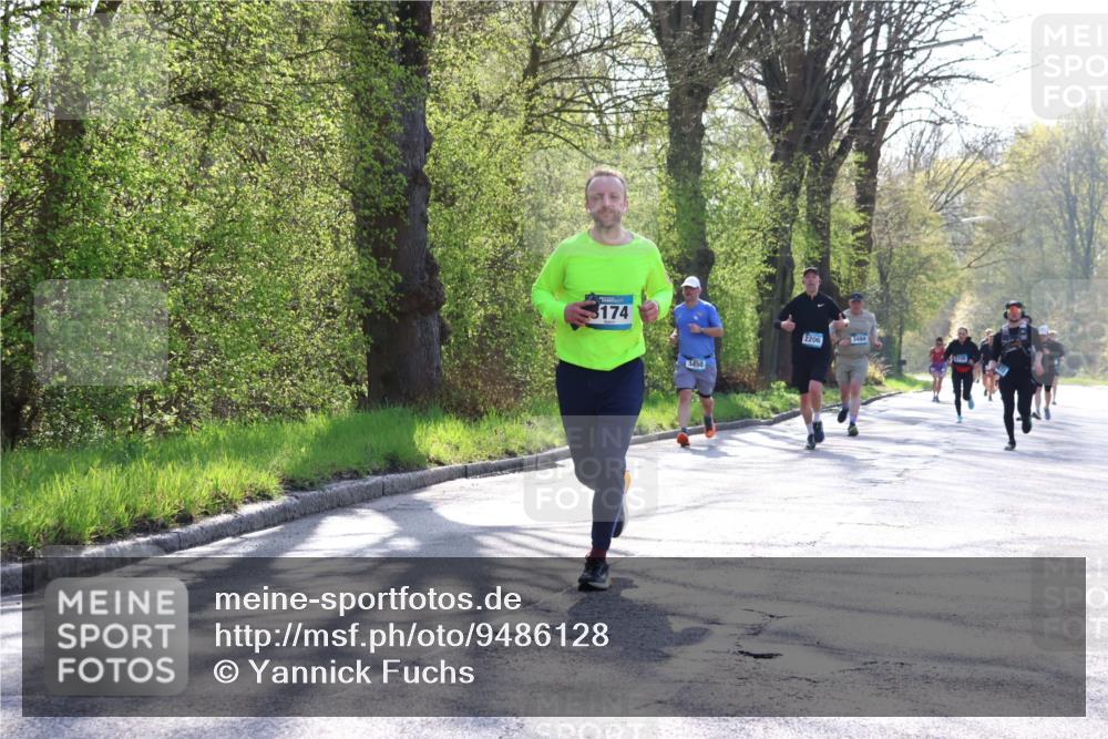 12.04.2026 - 45. Internationalen Wilhelmsburger Insellauf Yannick Fuchs http://msf.ph/oto/9486128 12.04.2026 10:35:45 Laufen 174, 3450, 2206, 2206, 3484 meine-sportfotos.de