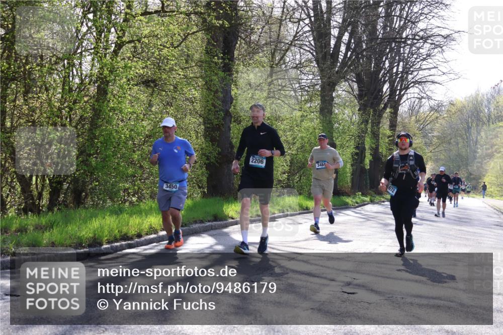 12.04.2026 - 45. Internationalen Wilhelmsburger Insellauf Yannick Fuchs http://msf.ph/oto/9486179 12.04.2026 10:35:49 Laufen 3450, 2206, 3484, 672 meine-sportfotos.de