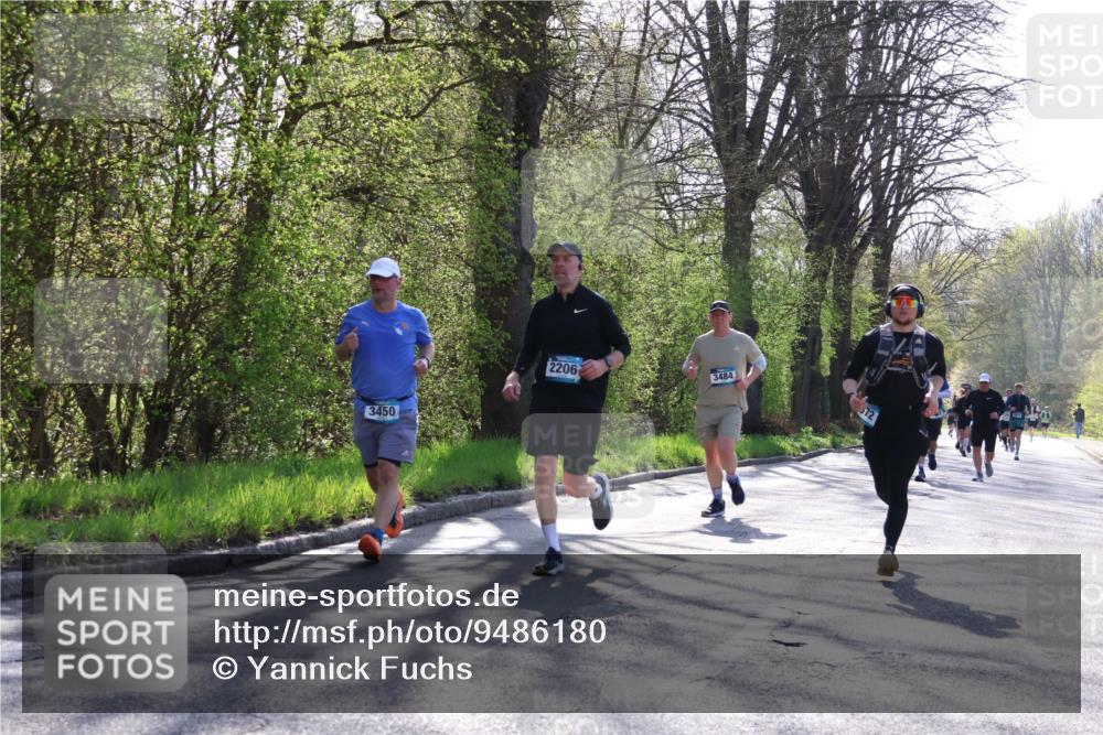 12.04.2026 - 45. Internationalen Wilhelmsburger Insellauf Yannick Fuchs http://msf.ph/oto/9486180 12.04.2026 10:35:50 Laufen 3450, 2206, 3484 meine-sportfotos.de