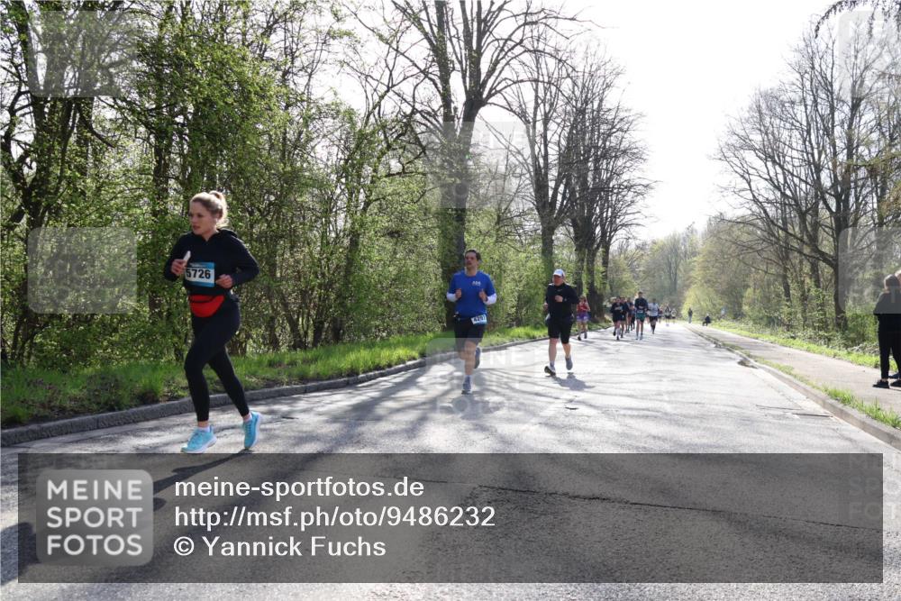 12.04.2026 - 45. Internationalen Wilhelmsburger Insellauf Yannick Fuchs http://msf.ph/oto/9486232 12.04.2026 10:35:55 Laufen 5726, 4297 meine-sportfotos.de