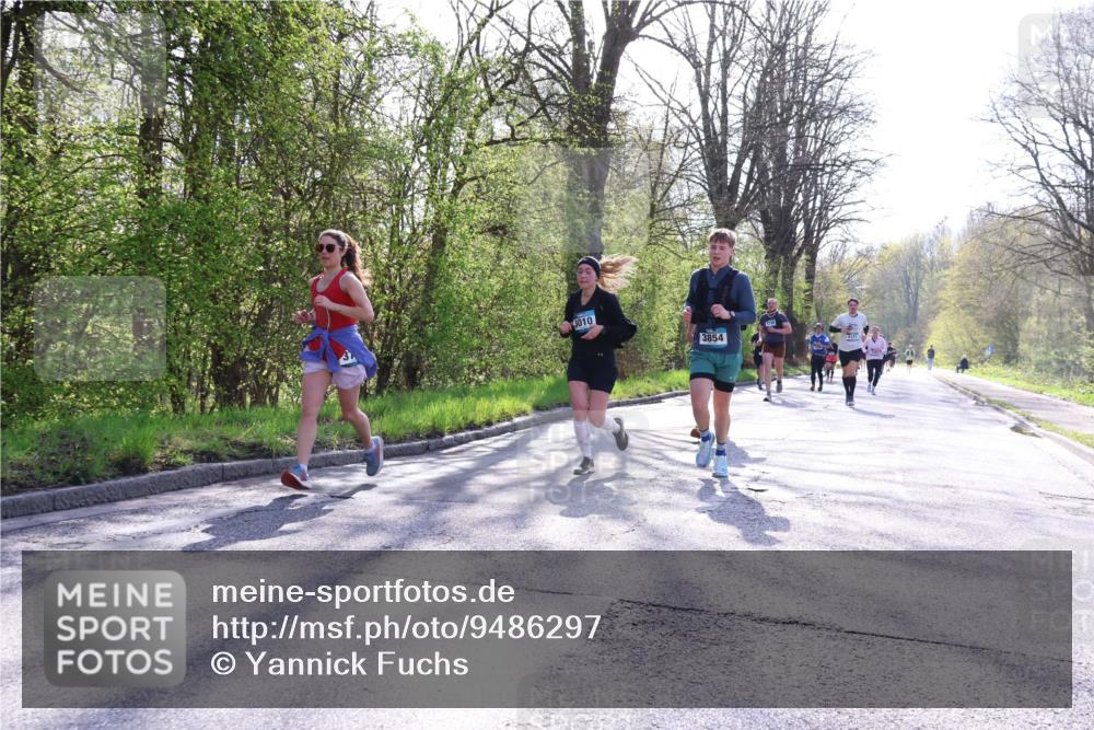 12.04.2026 - 45. Internationalen Wilhelmsburger Insellauf Yannick Fuchs http://msf.ph/oto/9486297 12.04.2026 10:36:02 Laufen 3010, 3854 meine-sportfotos.de