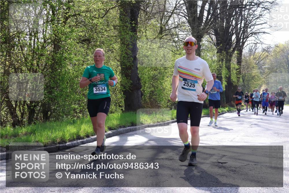 12.04.2026 - 45. Internationalen Wilhelmsburger Insellauf Yannick Fuchs http://msf.ph/oto/9486343 12.04.2026 10:30:11 Laufen 3534, 2525, 4295 meine-sportfotos.de