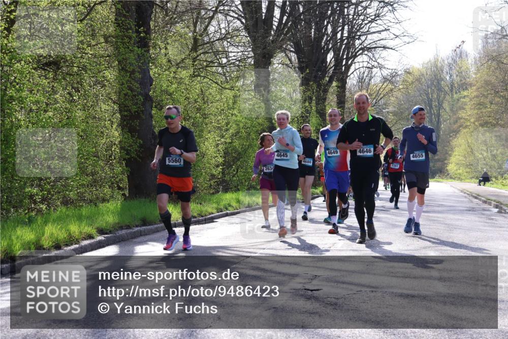 12.04.2026 - 45. Internationalen Wilhelmsburger Insellauf Yannick Fuchs http://msf.ph/oto/9486423 12.04.2026 10:30:19 Laufen 4645, 4649, 4646, 5560, 4680, 2634, 4655, 3381 meine-sportfotos.de