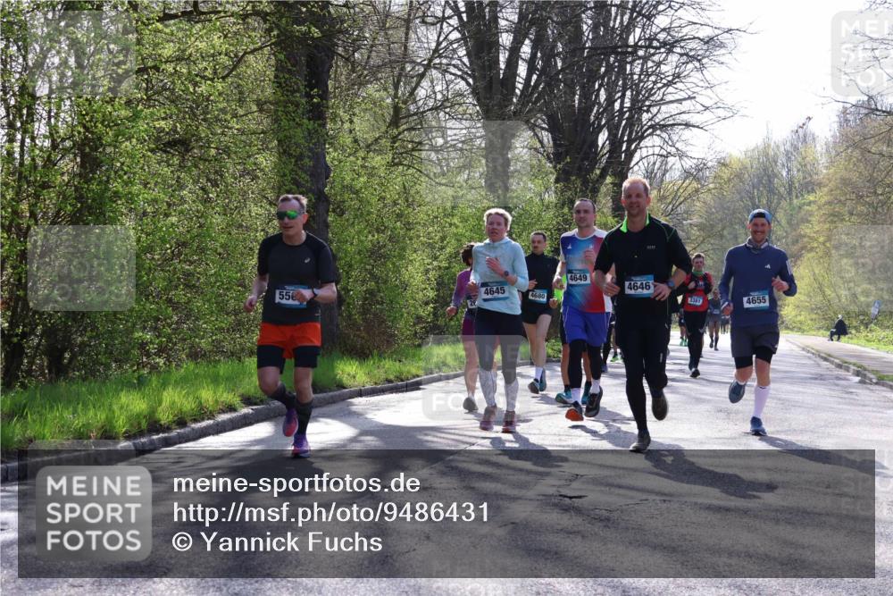 12.04.2026 - 45. Internationalen Wilhelmsburger Insellauf Yannick Fuchs http://msf.ph/oto/9486431 12.04.2026 10:30:19 Laufen 4645, 4680, 556, 4649, 4646, 3381, 4655 meine-sportfotos.de