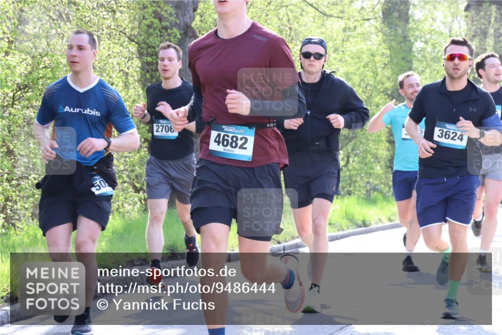 12.04.2026 - 45. Internationalen Wilhelmsburger Insellauf Yannick Fuchs http://msf.ph/oto/9486444 12.04.2026 10:36:18 Laufen 2706, 50, 4682, 3624 meine-sportfotos.de