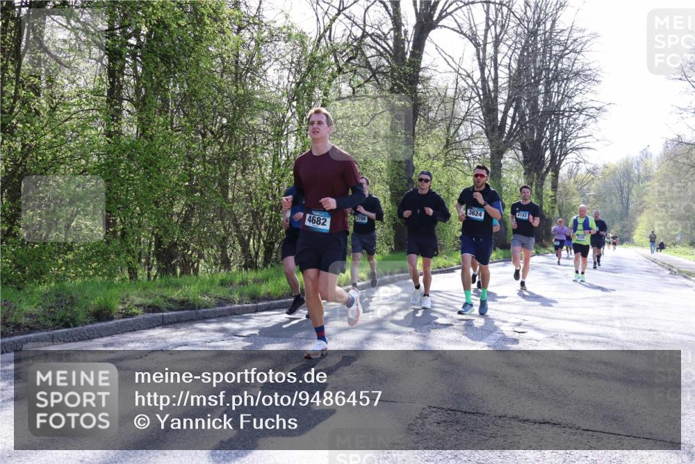 12.04.2026 - 45. Internationalen Wilhelmsburger Insellauf Yannick Fuchs http://msf.ph/oto/9486457 12.04.2026 10:36:19 Laufen 2706, 4682, 3624, 4182 meine-sportfotos.de