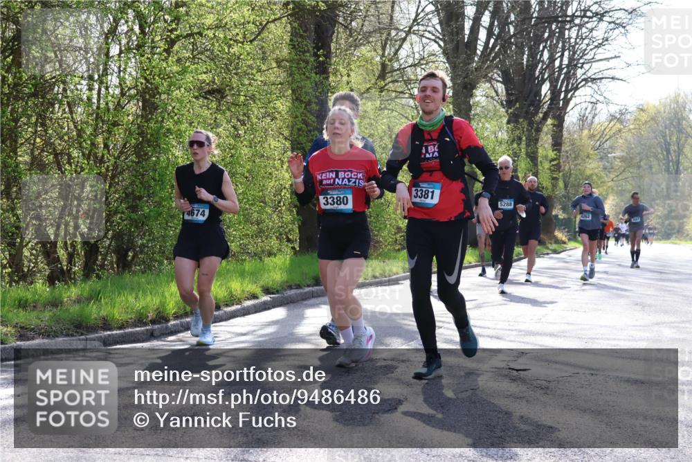 12.04.2026 - 45. Internationalen Wilhelmsburger Insellauf Yannick Fuchs http://msf.ph/oto/9486486 12.04.2026 10:30:25 Laufen 4674, 3380, 3381, 5288, 4262 meine-sportfotos.de