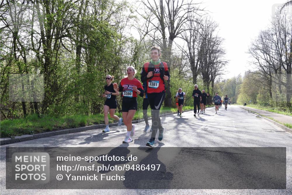 12.04.2026 - 45. Internationalen Wilhelmsburger Insellauf Yannick Fuchs http://msf.ph/oto/9486497 12.04.2026 10:30:26 Laufen 3380, 3381 meine-sportfotos.de