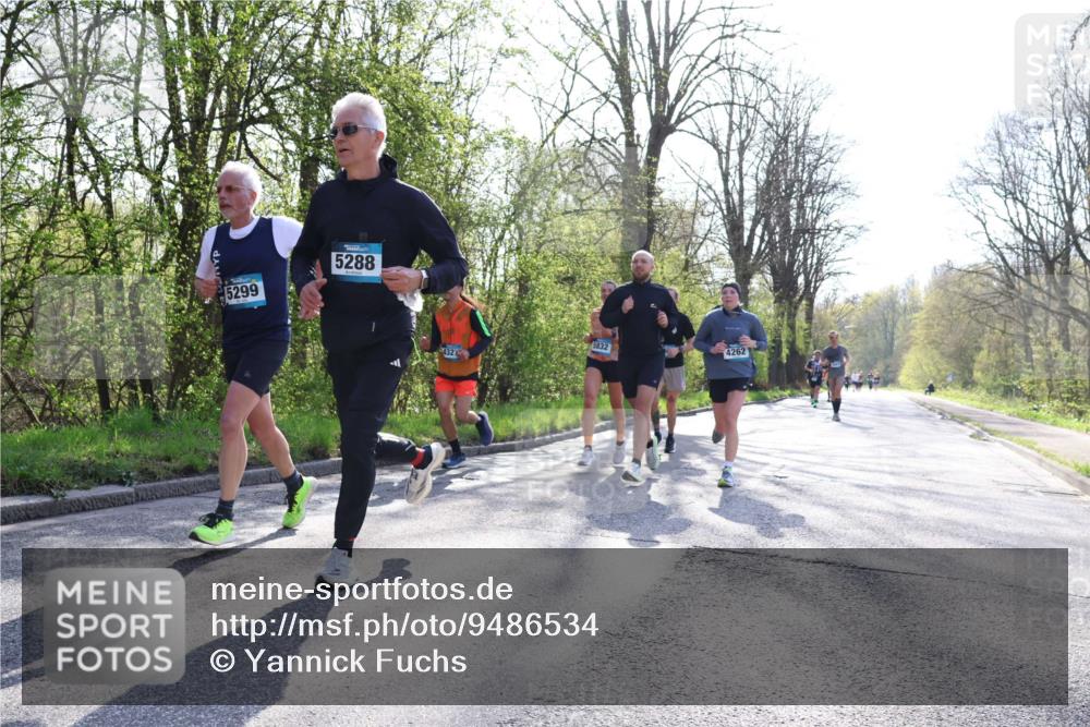 12.04.2026 - 45. Internationalen Wilhelmsburger Insellauf Yannick Fuchs http://msf.ph/oto/9486534 12.04.2026 10:30:29 Laufen 5299, 5288, 5832, 4262 meine-sportfotos.de