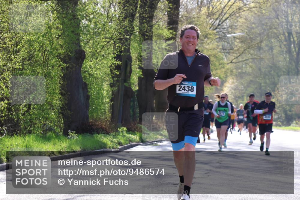 12.04.2026 - 45. Internationalen Wilhelmsburger Insellauf Yannick Fuchs http://msf.ph/oto/9486574 12.04.2026 10:36:31 Laufen 2438, 1272, 4932 meine-sportfotos.de