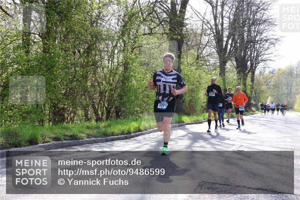12.04.2026 - 45. Internationalen Wilhelmsburger Insellauf Yannick Fuchs http://msf.ph/oto/9486599 12.04.2026 10:30:36 Laufen 3201, 3229, 963, 3987, 5606 meine-sportfotos.de